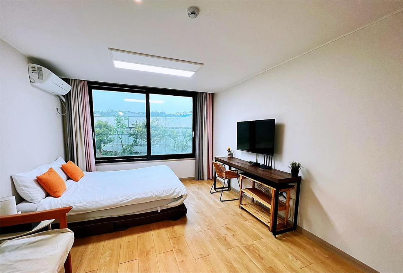 דירות Living In Jeju Island מראה חיצוני תמונה