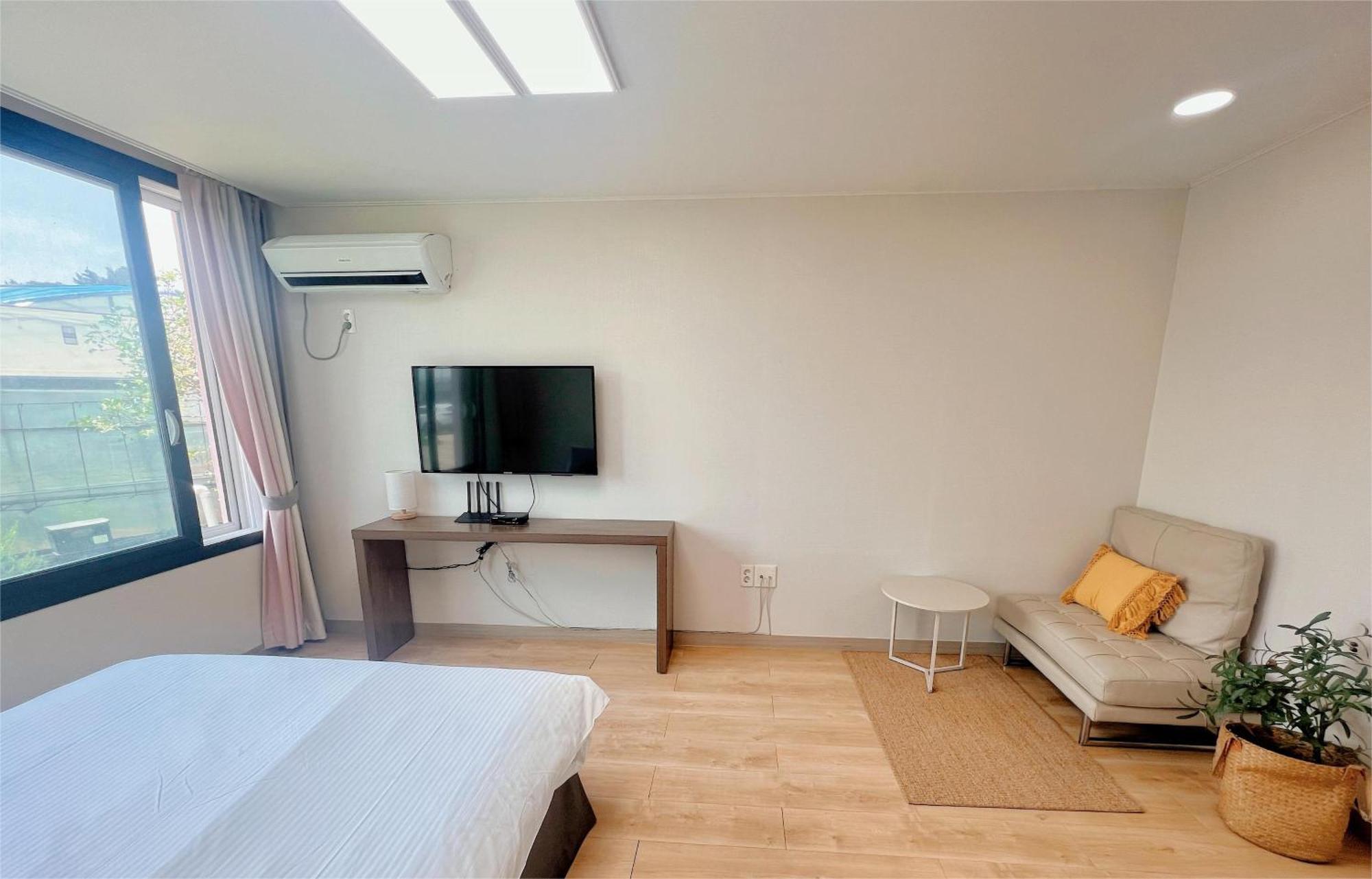 דירות Living In Jeju Island מראה חיצוני תמונה